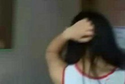 舍友爆料女孩怎么办呢视频,女孩如何巧妙应对“怎么办呢”视频挑战