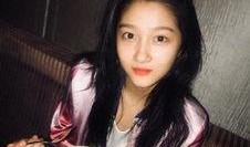 娱乐吃瓜关晓彤,娱乐圈的“吃瓜”女王，揭秘她的星途历程