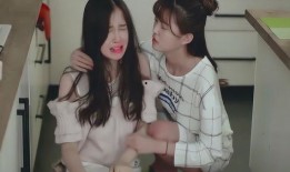 舍友爆料女孩怎么办呢视频,女孩如何巧妙应对“怎么办呢”视频挑战