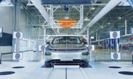 爆料小鹏广州工厂视频,先进生产线与智能科技完美融合”